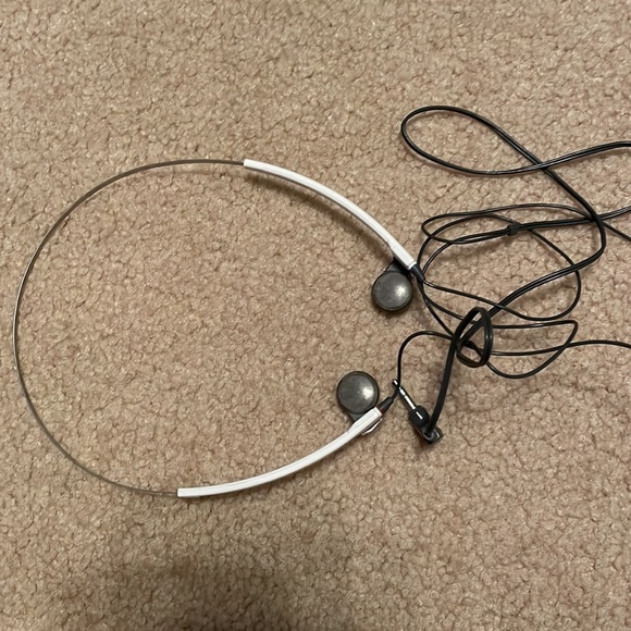 VERY rare Sony walkman F10, smallest cassette player made - Picture 5 of 8